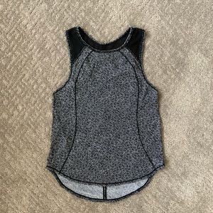 Lululemon Sculpt Tank LIKE NEW - Size 4